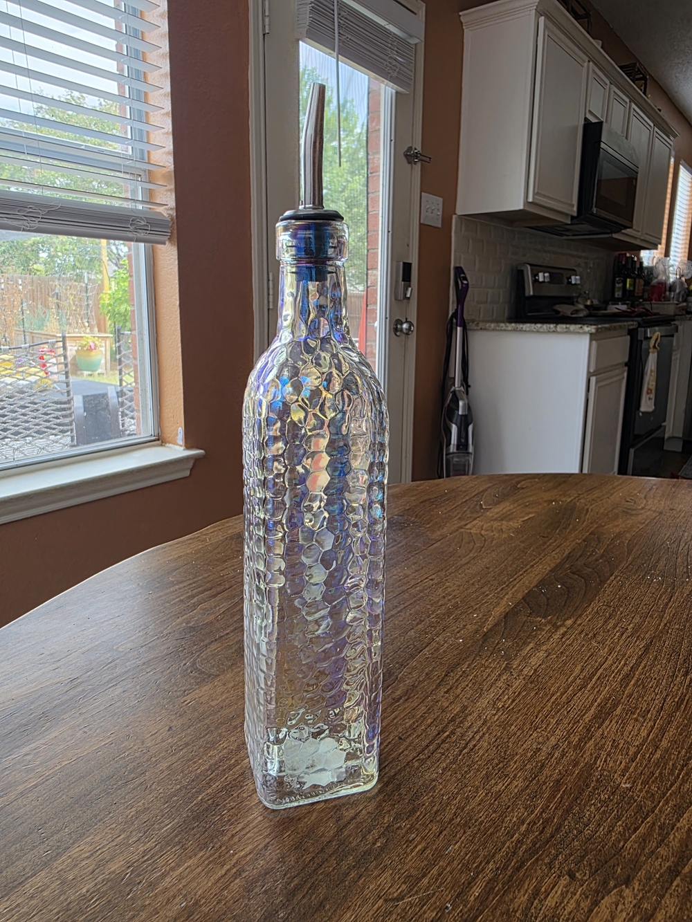 Iridescent Hammered Glass Oil Bottle with Stainless Steel Pour Spout